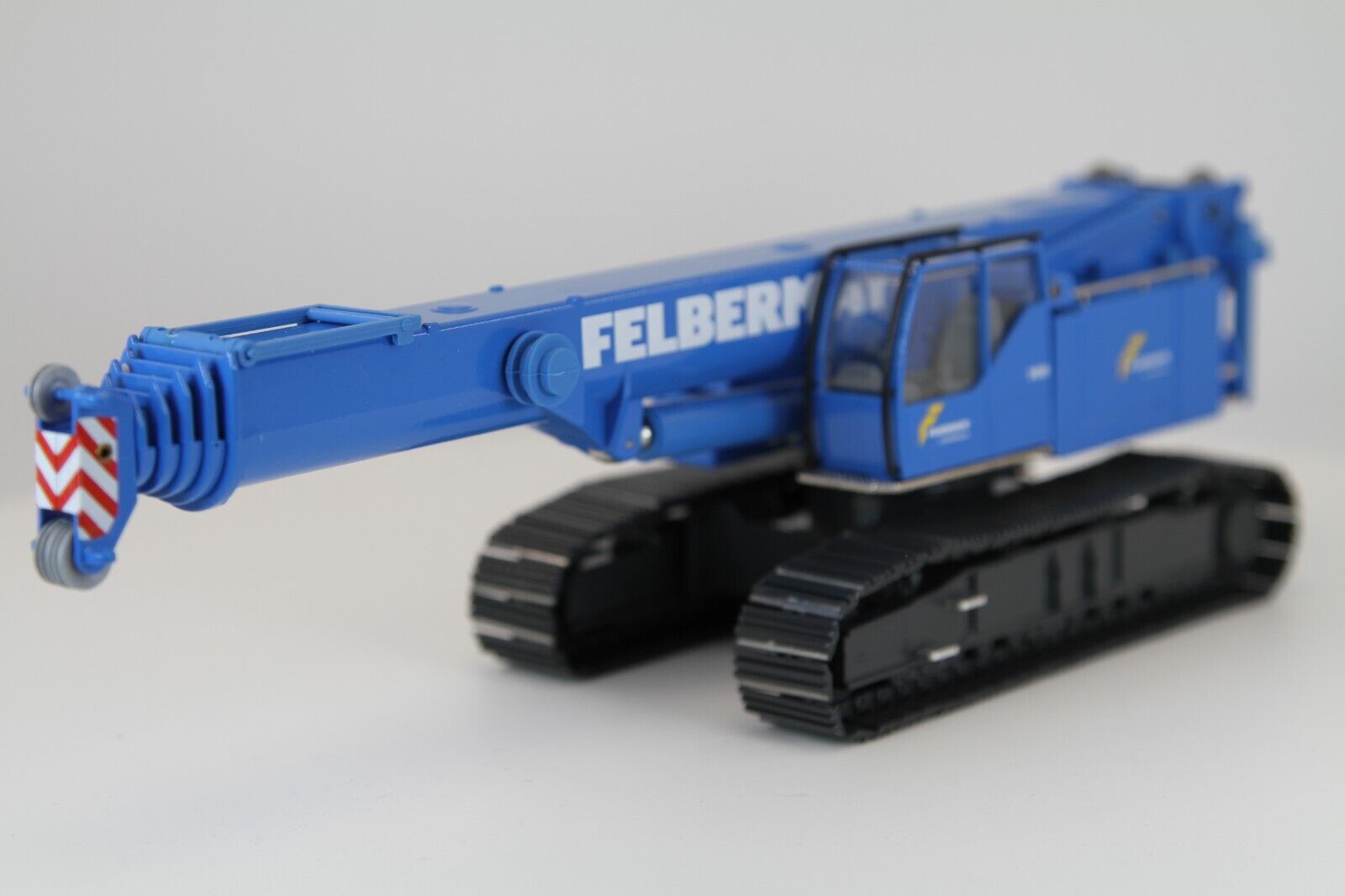 Conrad Liebherr LTR 1100 Raupenkran „FELBERMAYR“ – Diecast Sammlermodell im Maßstab 1:50, Art. 2738/08