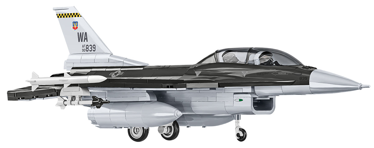 LOCKHEAD MARTIN F-16D Fighting Falcon (1:48) - 5914