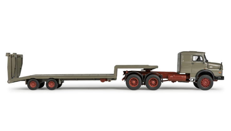 Conrad Modelle Mercedes LAS2624 Tieflader Transport Modell im Maßstab 1:50 1064 02