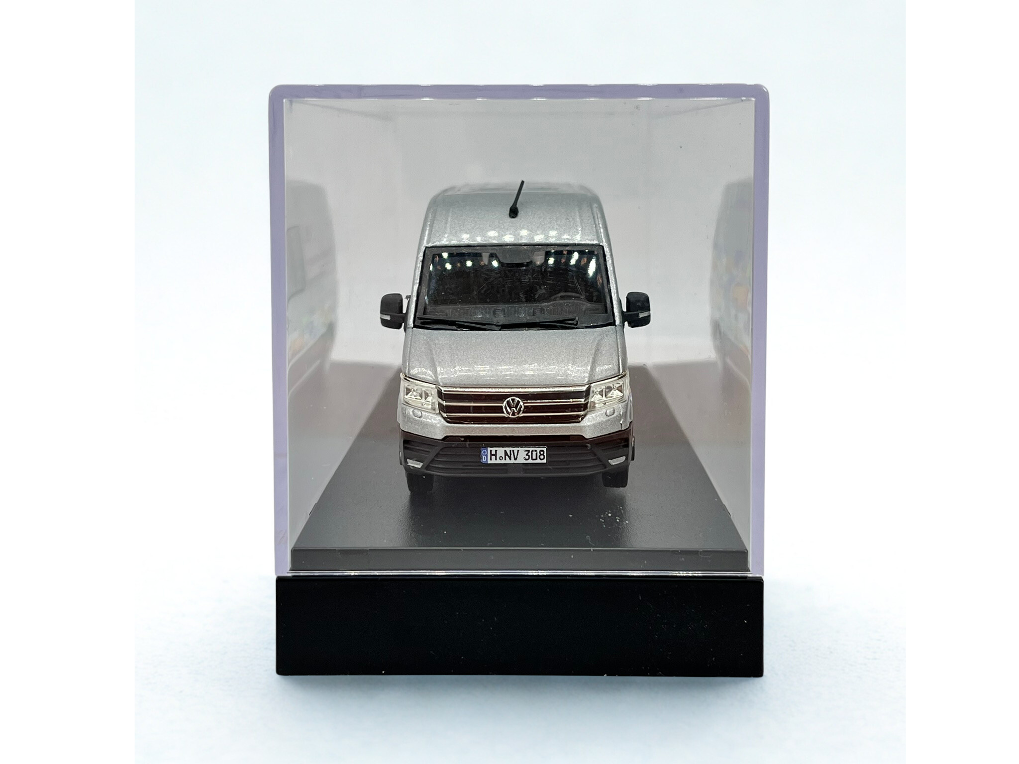 Volkswagen VW Crafter mit langem Radstand "IAA 2024 Sondermodell" (1:50) - 1614/04