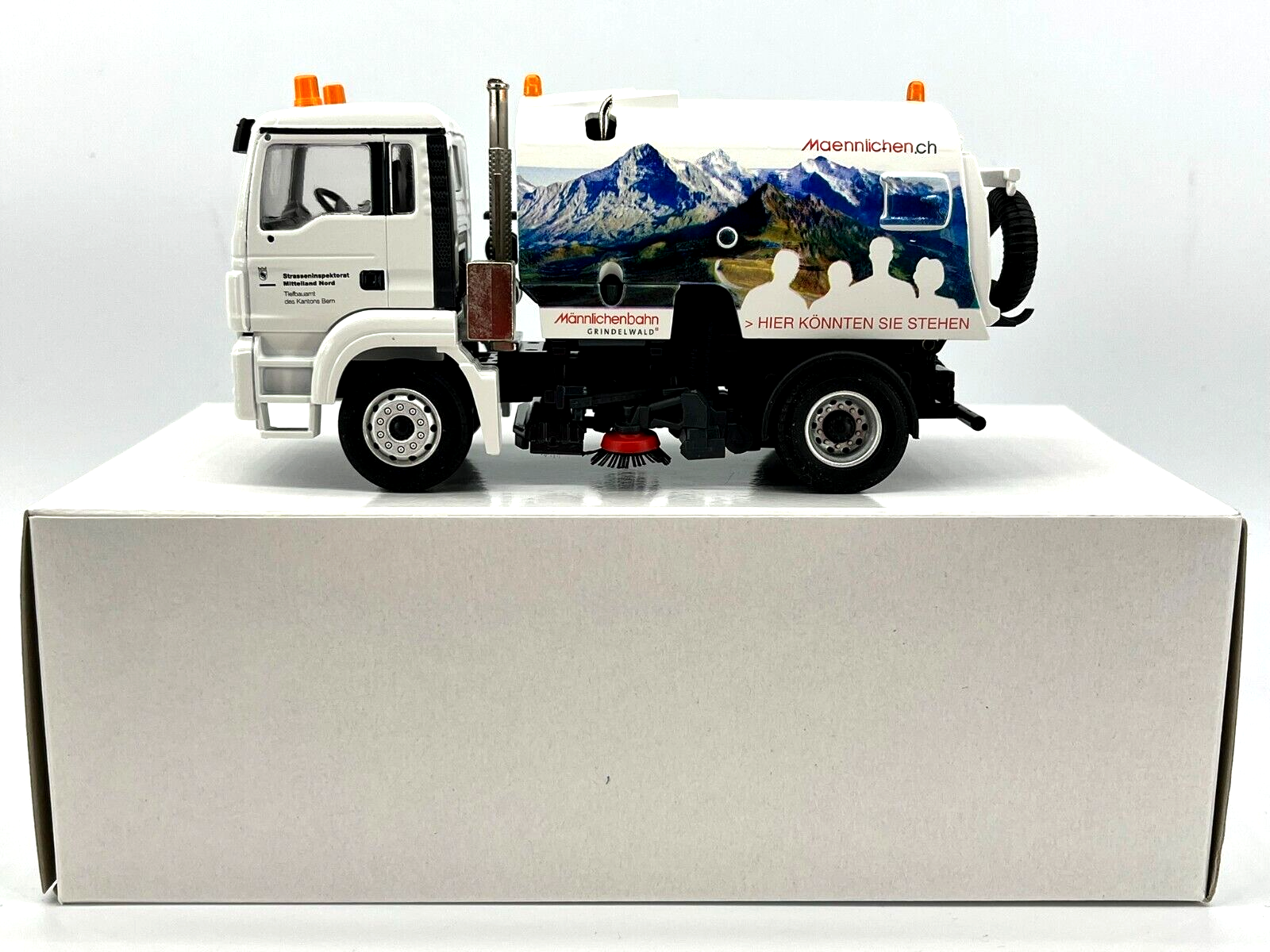 Image #Detailansicht Bucher CityFant 6000 Kehrmaschine Modell box