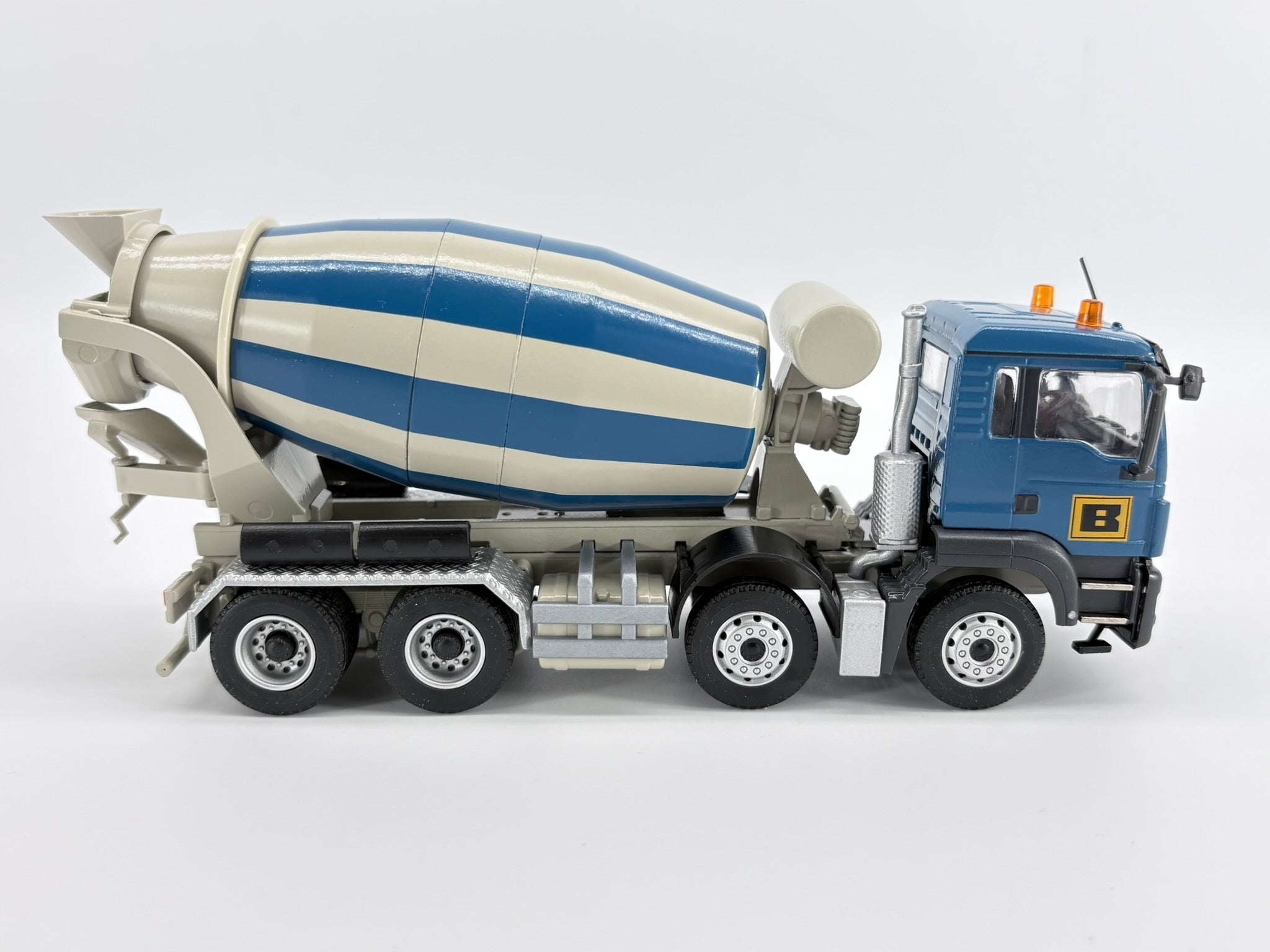 STETTER Fahrmischer auf MAN TGS M (1:50) "BERGER" - 72131/02