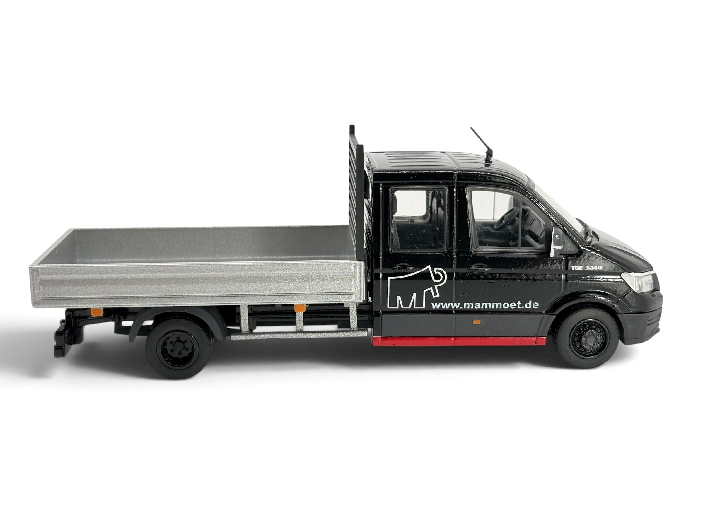 Conrad MAN TGE Pritschenwagen mit Doppelkabine „Mammoet“ – Diecast-Sammlermodell 1:50, Art. 1616/05 – Ansicht 4