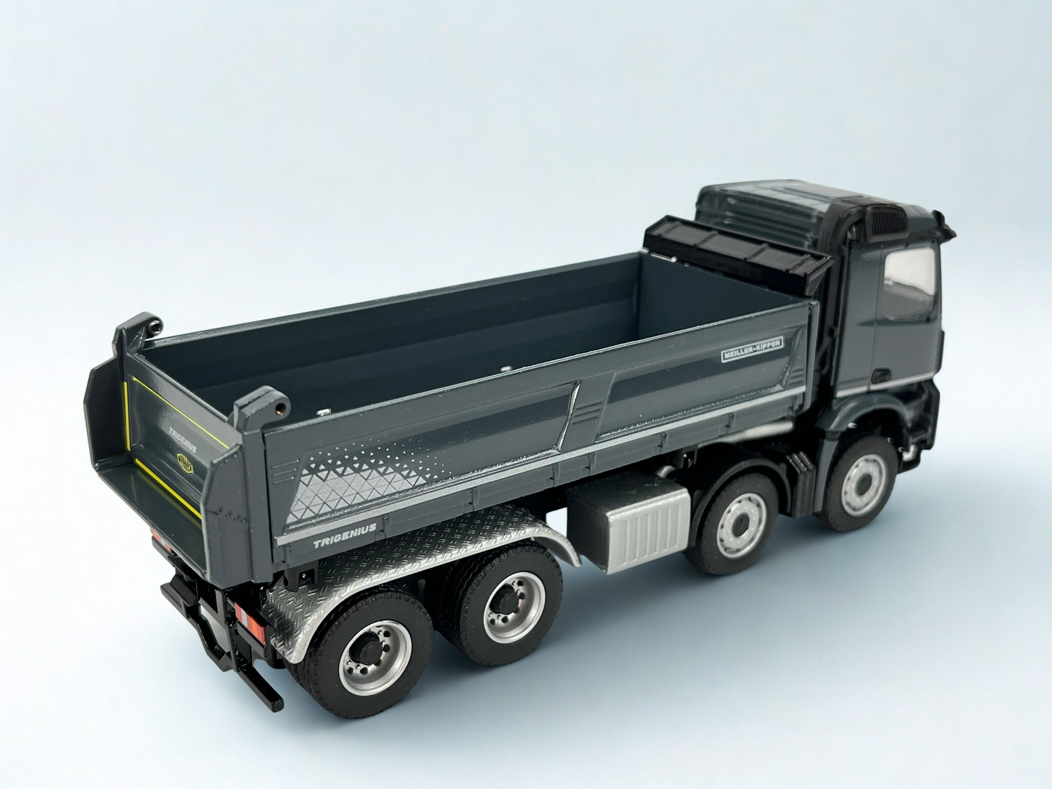 MEILLER TRIGENIUS D421 auf Mercedes-Benz Arocs (1:50) - 78255/0