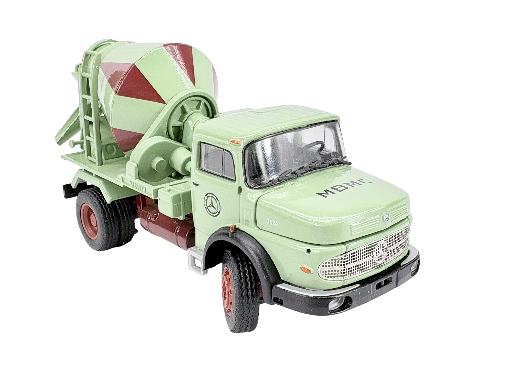 Conrad Mercedes-Benz LAK 2624 Kurzhauber mit Stetter 2-Achs Betonmischer in „MBMC"-Ausführung – Diecast Sammlermodell im Maßstab 1:50, Zinkdruckguss, Art. 1059/0