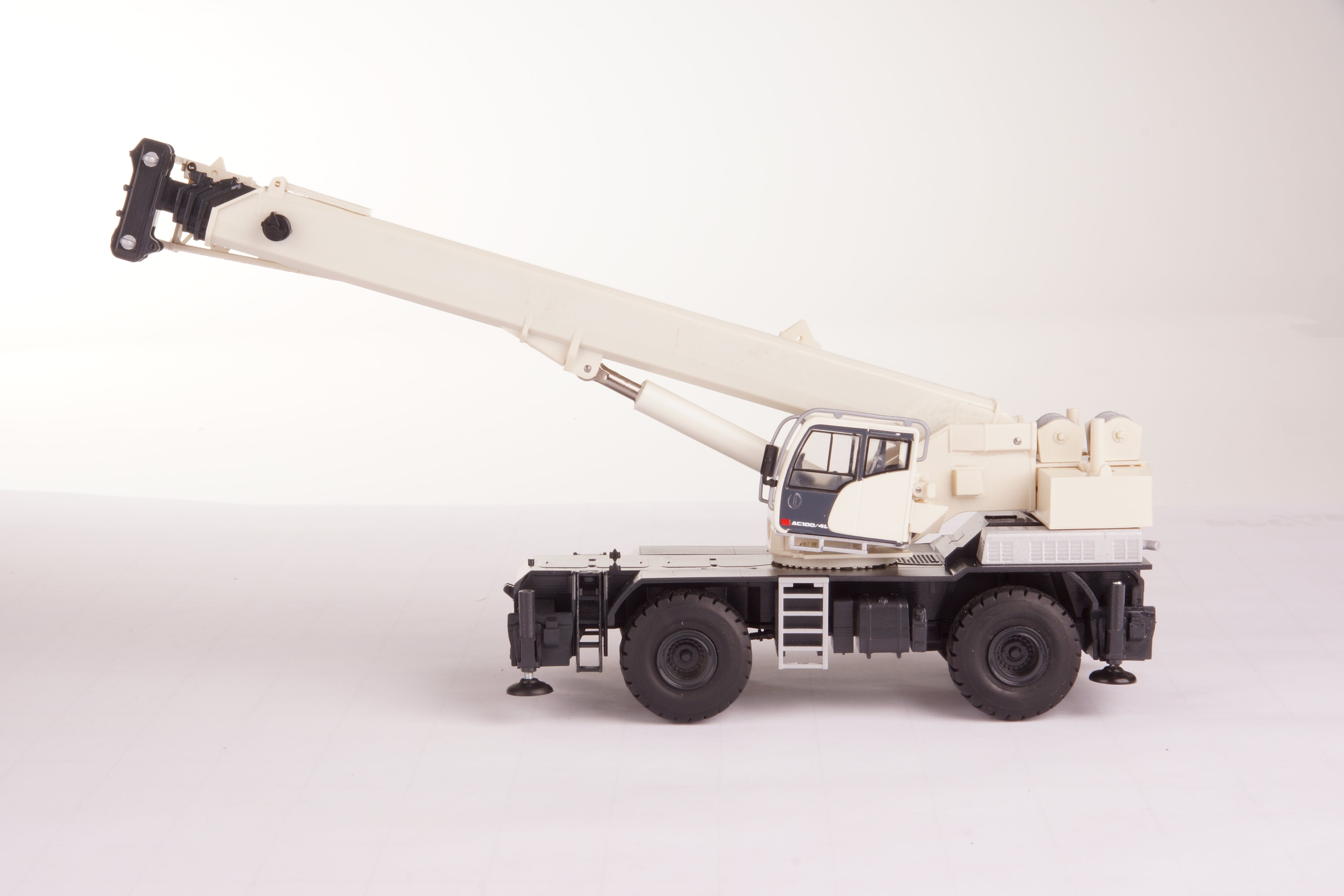 Terex RT90 Rough Terrain Kran – Ansicht 4, 1:50, Art. 2115/0