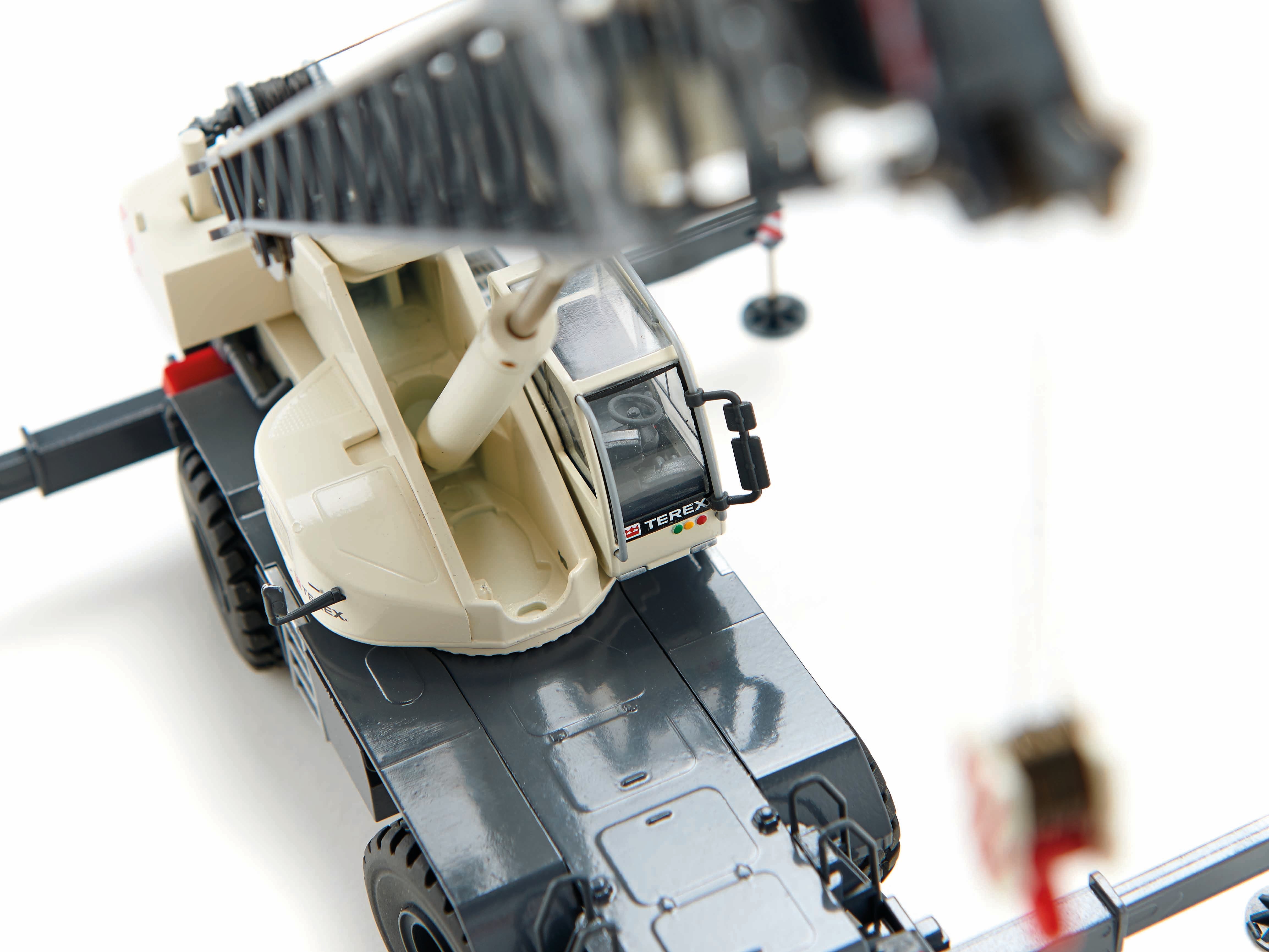 Terex RT90 Rough Terrain Kran – Ansicht 7, 1:50, Art. 2115/0
