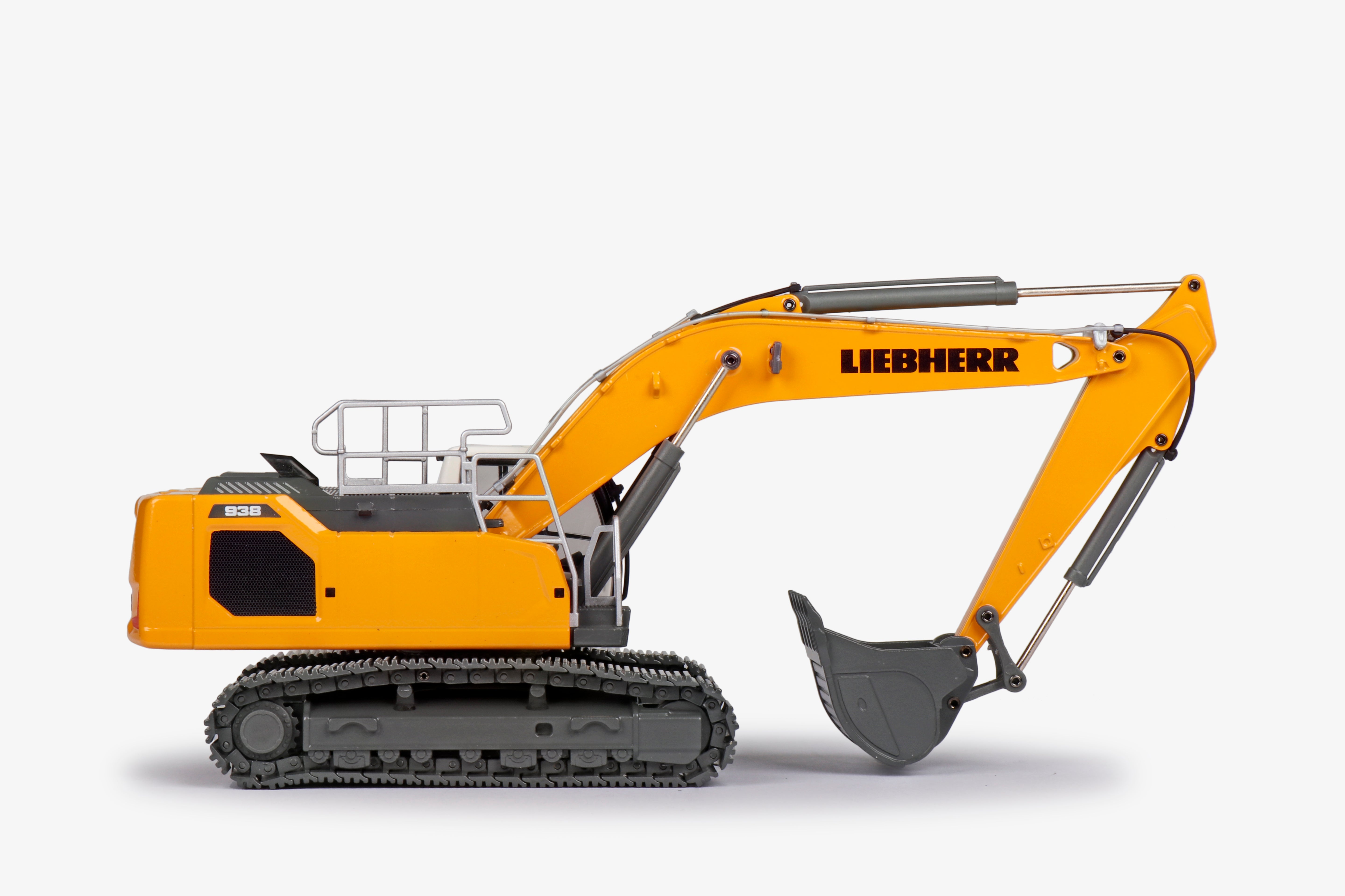 Conrad Liebherr R938 V Litronic Hydraulikbagger „LIEBHERR“, 1:50, Art. 2215/0 – Ansicht 4