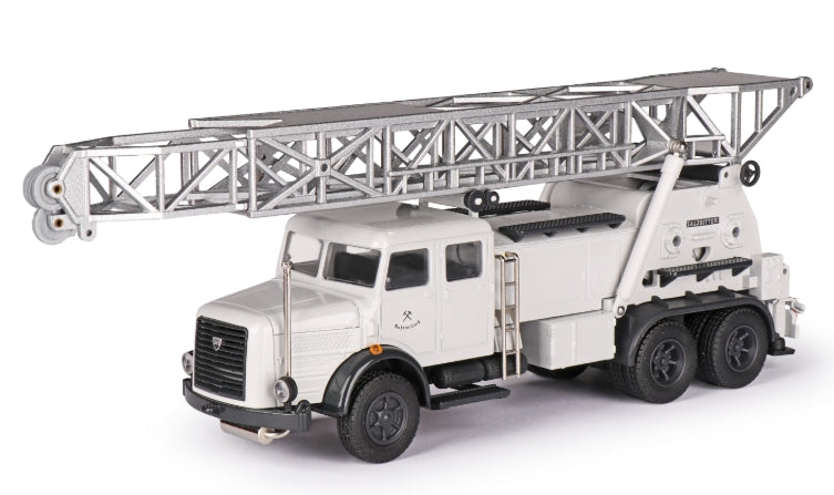 CONRAD Models I 1042/0 I FAUN-HAUBER avec treuil de forage SMG (1:50) « 50 ans de Conrad Models »