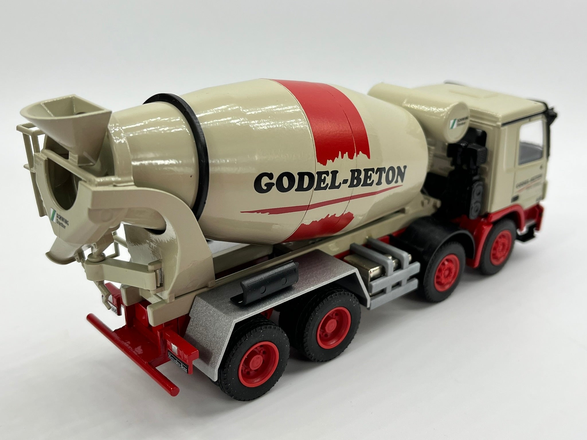 CONRAD Modelle I STETTER Fahrmischer auf MB Actros (1:50) "GODEL BETON"