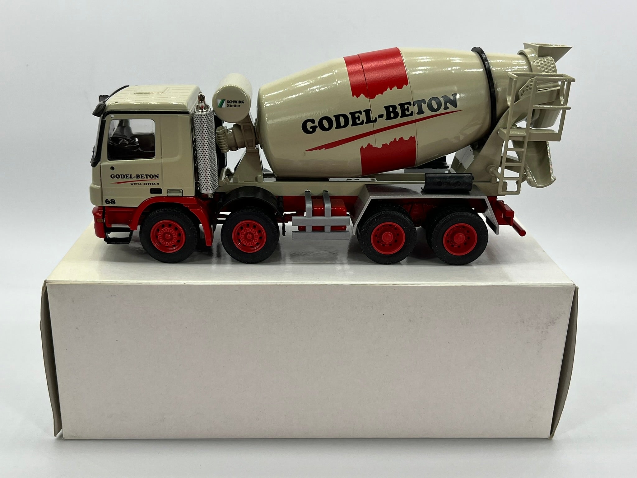 CONRAD Modelle I STETTER Fahrmischer auf MB Actros (1:50) "GODEL BETON"