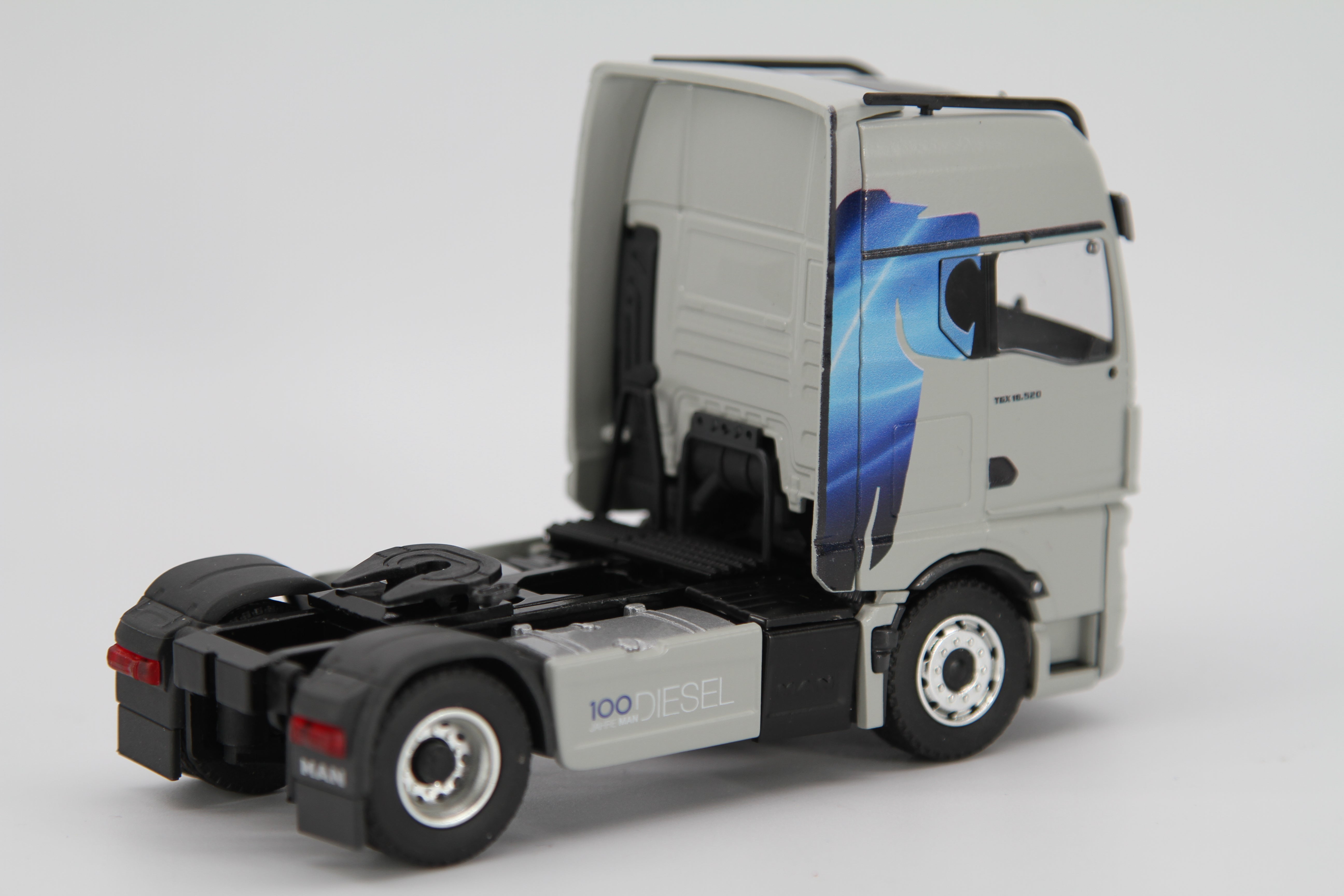 MAN TGX GX 18.520 Sattelzug (1:50) "100 Jahre MAN Diesel"