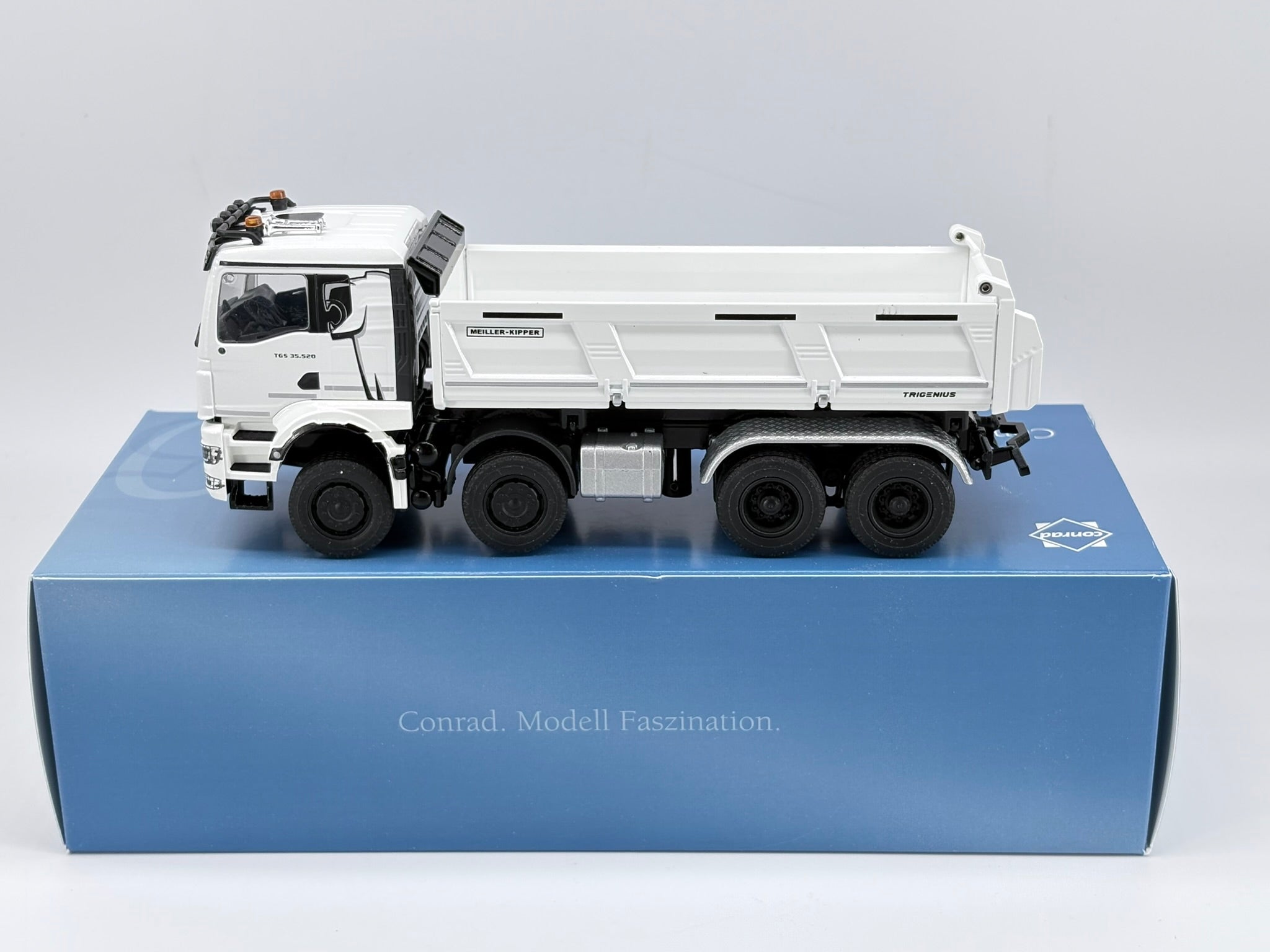 MEILLER TRIGENIUS D421 on MAN TGS TN (1:50) - 81255/07