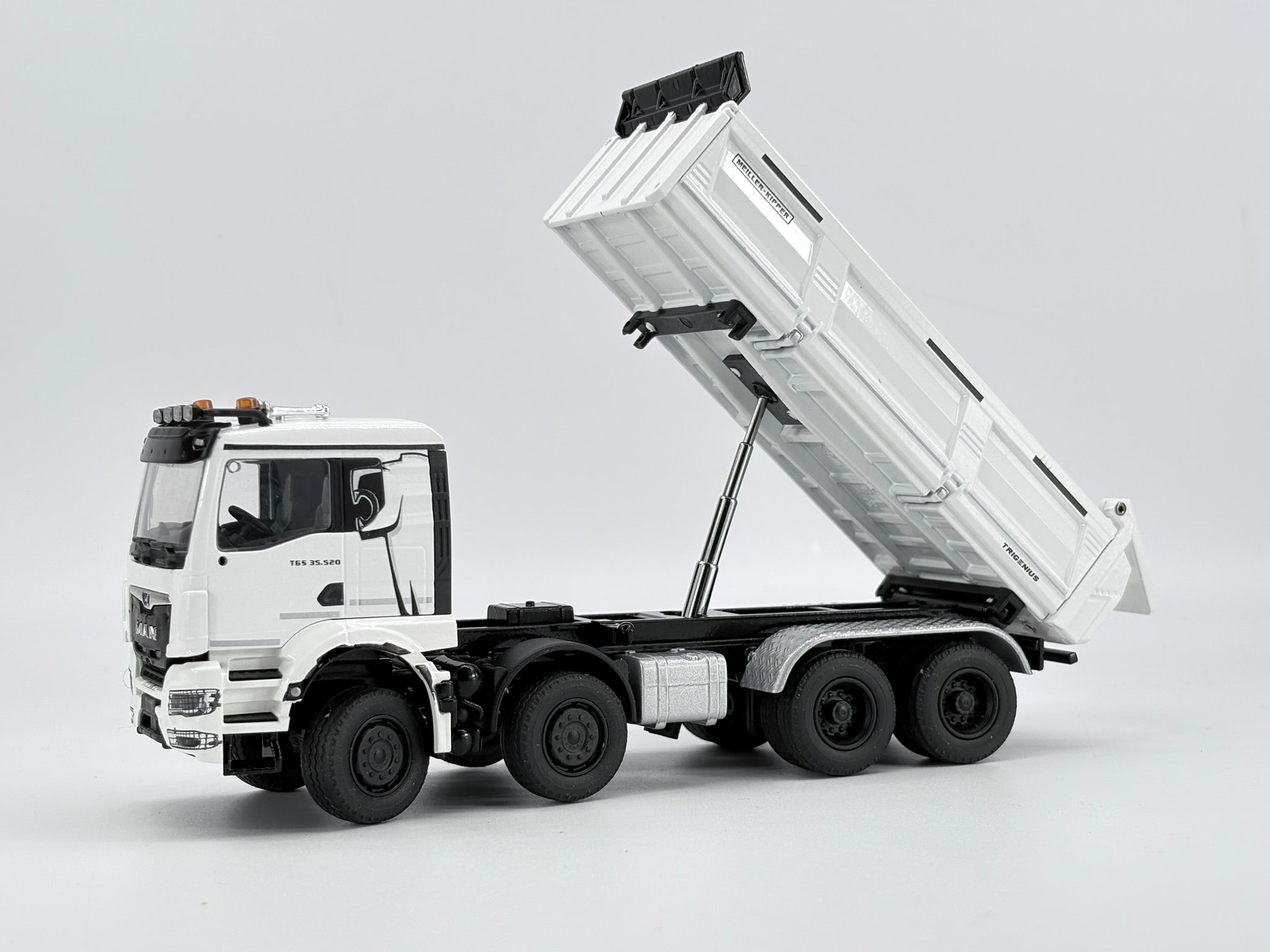 MEILLER TRIGENIUS D421 on MAN TGS TN (1:50) - 81255/07