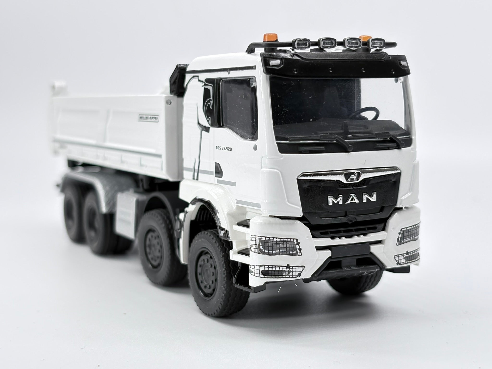 MEILLER TRIGENIUS D421 on MAN TGS TN (1:50) - 81255/07