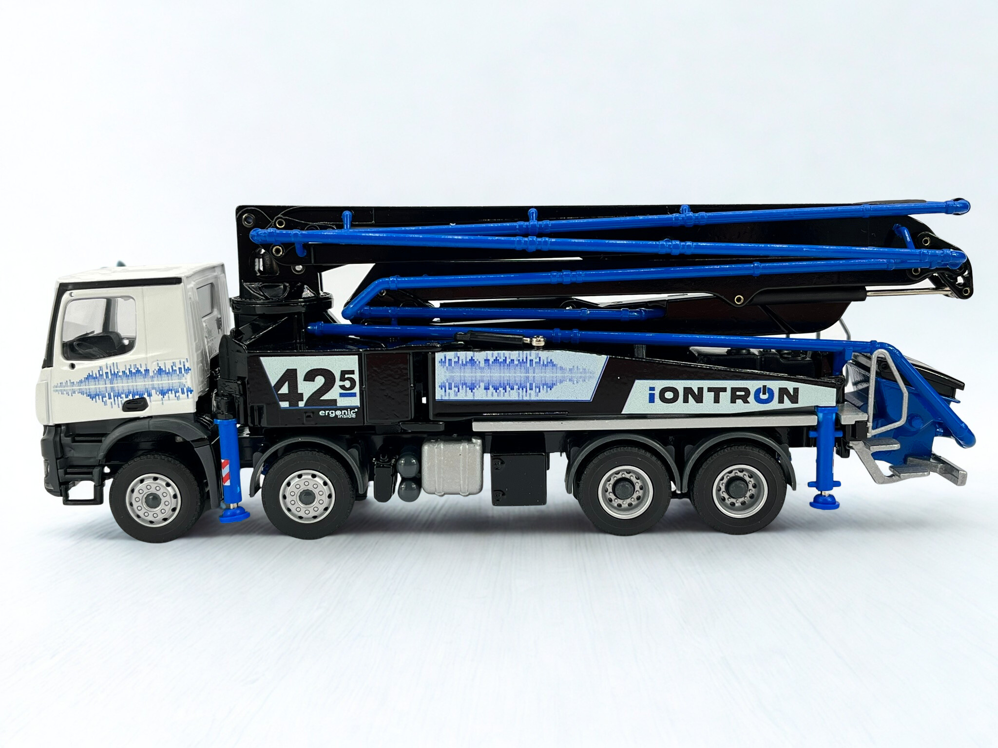 PUTZMEISTER  M42-5 iONTRON Autobetonpumpe (1:50) - 78199/07