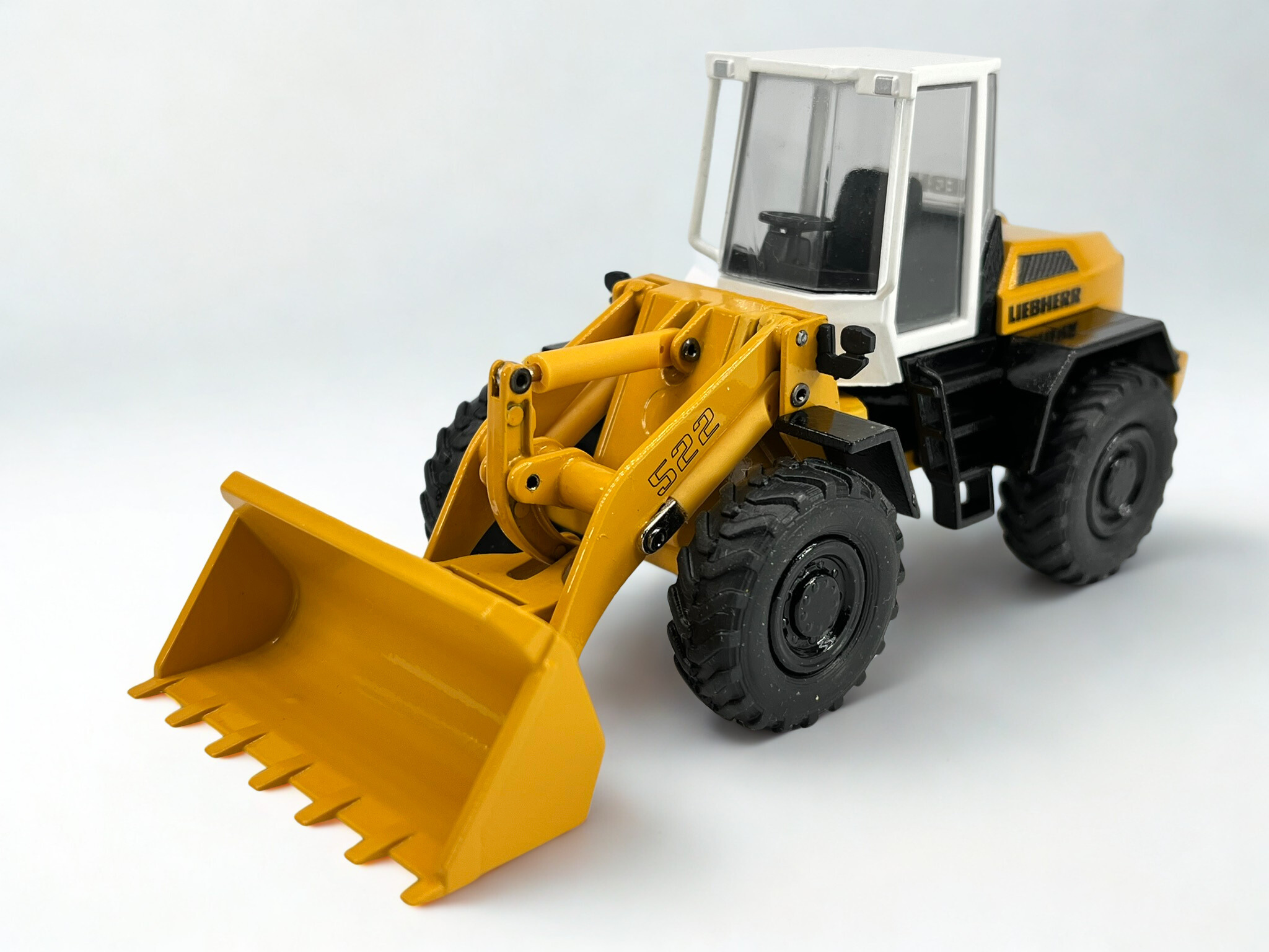 LIEBHERR Radlader L 522 Jubiläumsmodell "75 Jahre Firma LIEBHERR" (1:50) - 2882/01
