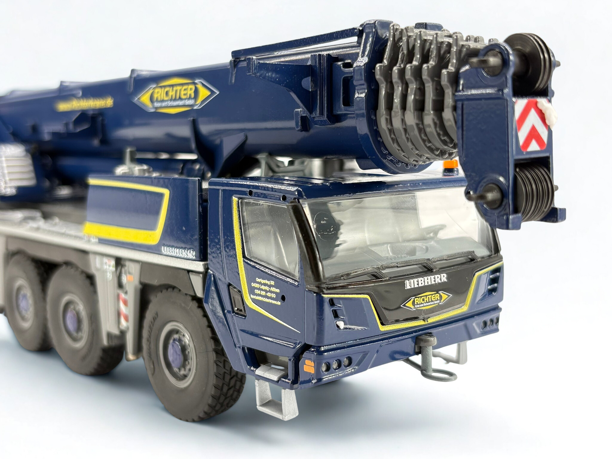 LIEBHERR LTM 1110-5.2 Mobilkran "RICHTERKRANE" (1:50) - 2126/03