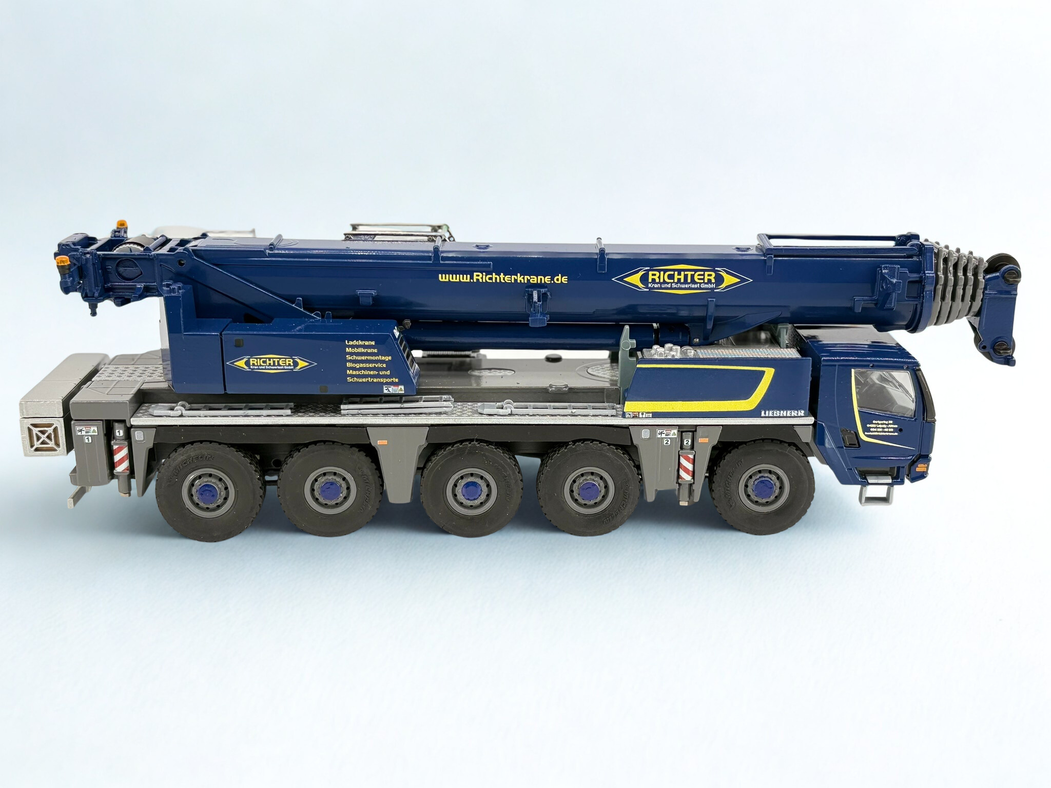 LIEBHERR LTM 1110-5.2 Mobilkran "RICHTERKRANE" (1:50) - 2126/03