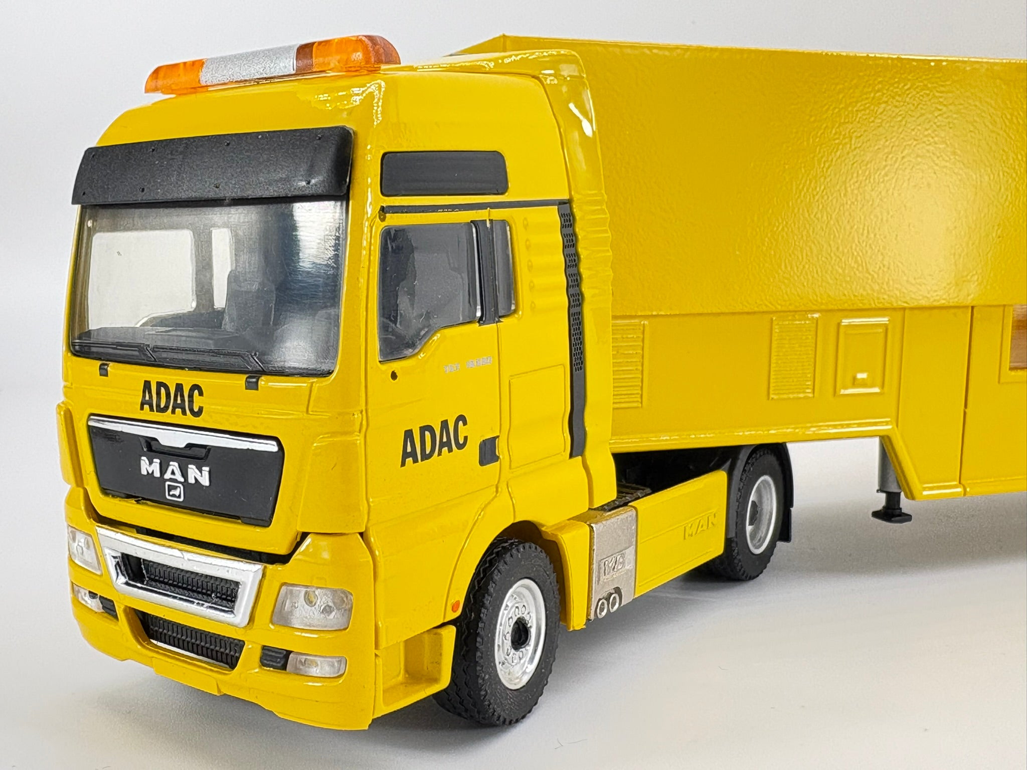 MAN TGX Prüfstandsauflieger "ADAC" (1:50) - 70170/0