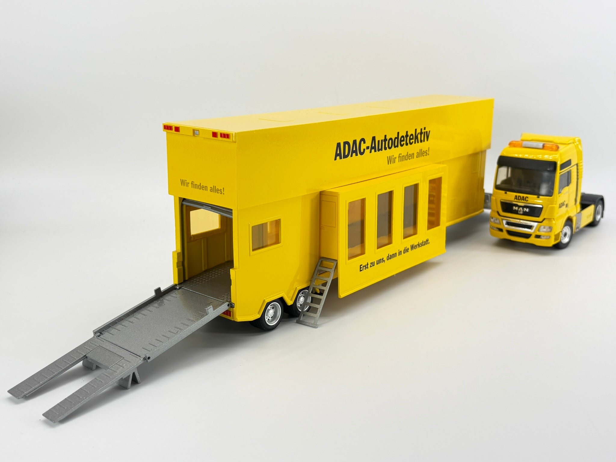 MAN TGX Prüfstandsauflieger "ADAC" (1:50) - 70170/0