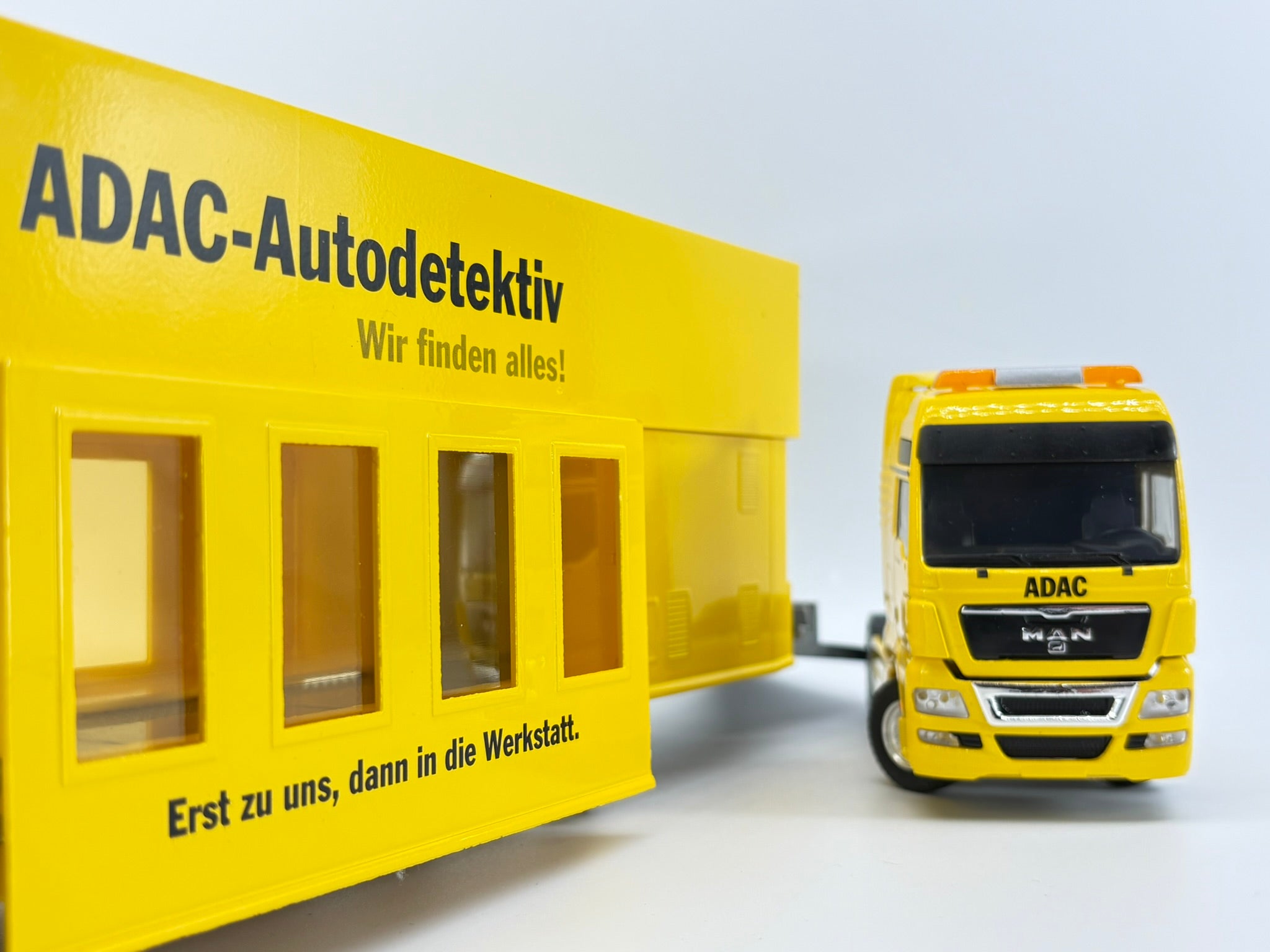 MAN TGX Prüfstandsauflieger "ADAC" (1:50) - 70170/0