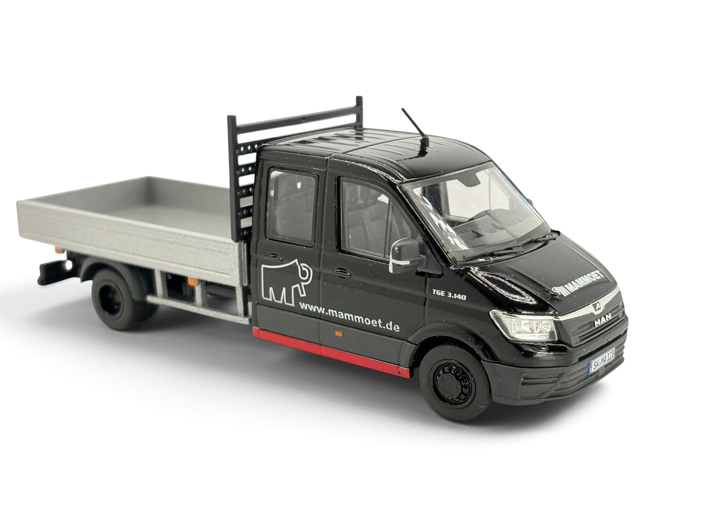 Conrad MAN TGE Pritschenwagen mit Doppelkabine „Mammoet“ – Diecast-Sammlermodell 1:50, Art. 1616/05 – Ansicht 5