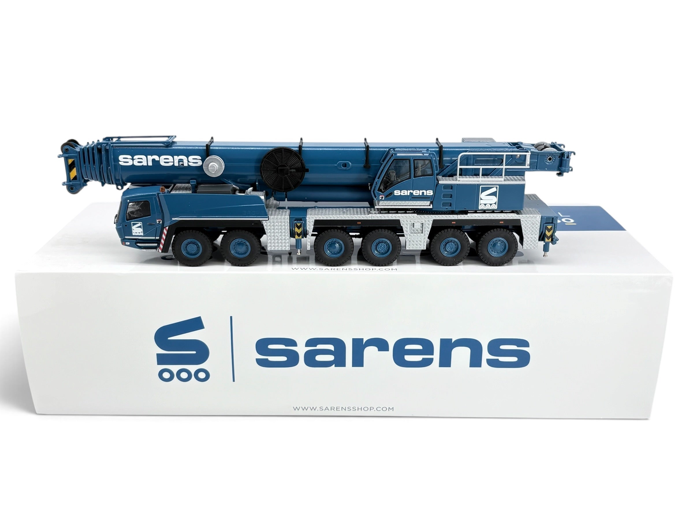 Conrad Grove GMK 6300L Mobilkran „Sarens“ mit Auslegerverlängerung – Diecast-Sammlermodell 1:50, Art. 2114/05 – Ansicht 6