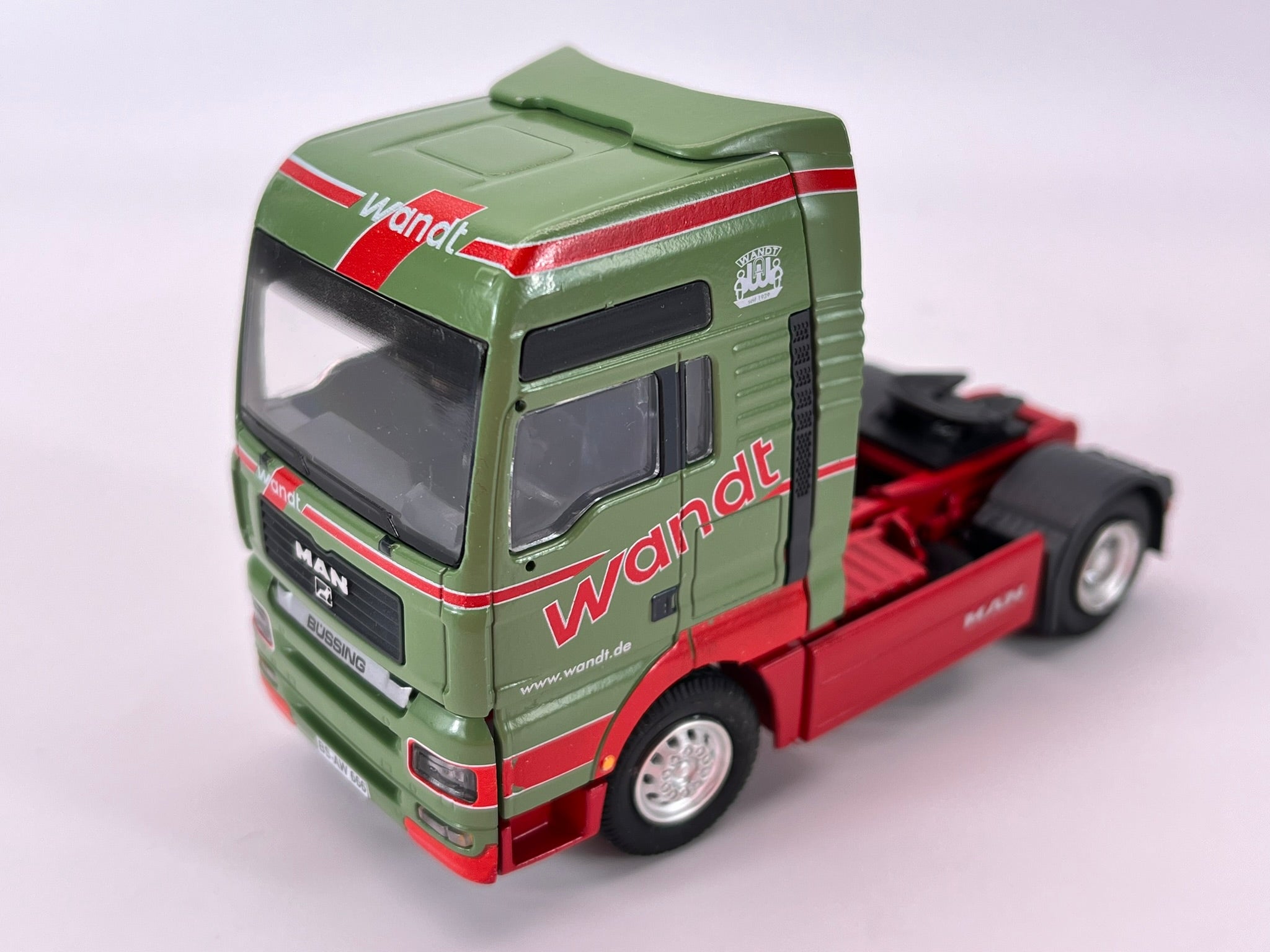 Conrad Models I MAN TGX 41 Tractor Unit (1:50) "Wandt Spedition"