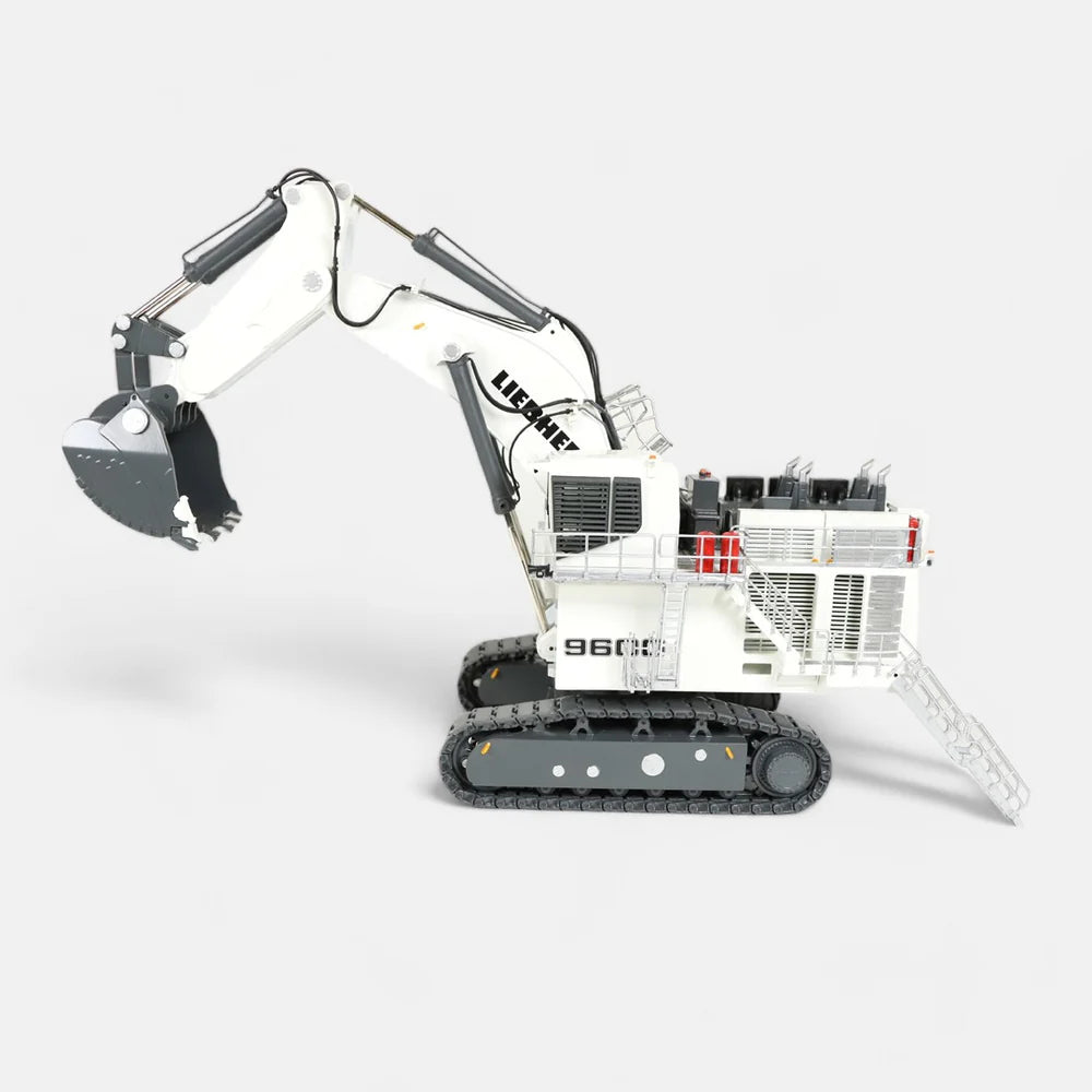 LIEBHERR R9600 Miningbagger (1:50)