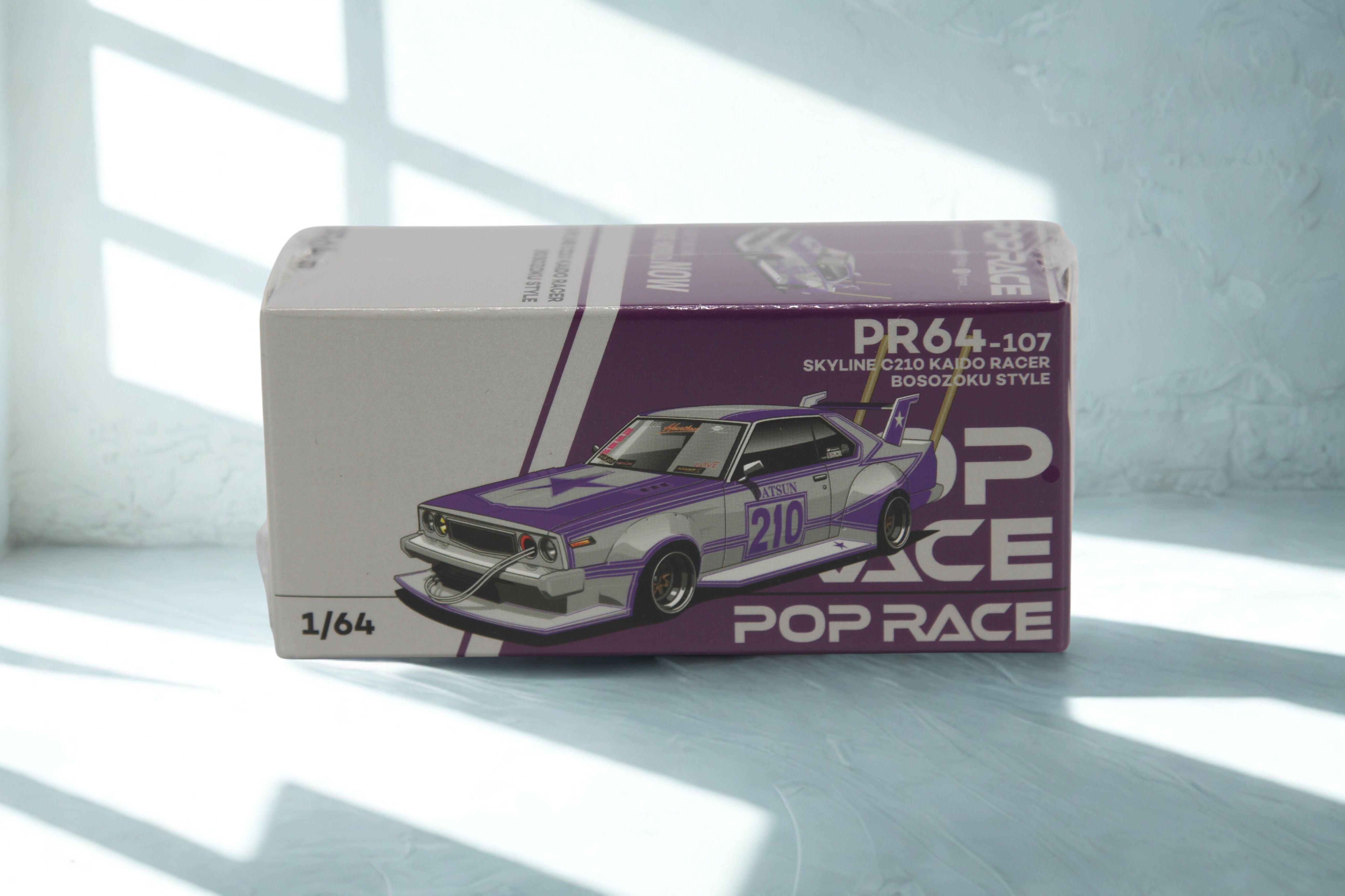 Nissan Skyline C210 Kaido Race "Bosozoku Style" (1:64) - PR64-107