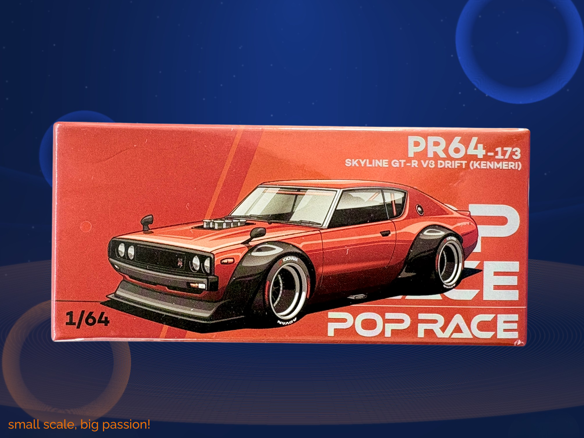 pop-race-nissan-skyline-gtr-kenmeri-kpgc110-v8-drift-orange-metallic-pr64-173-massstab-1-64
